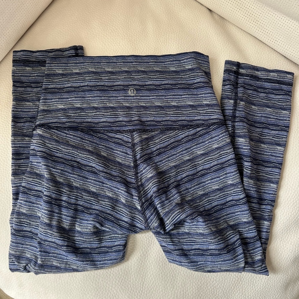 Lululemon cropped leggings